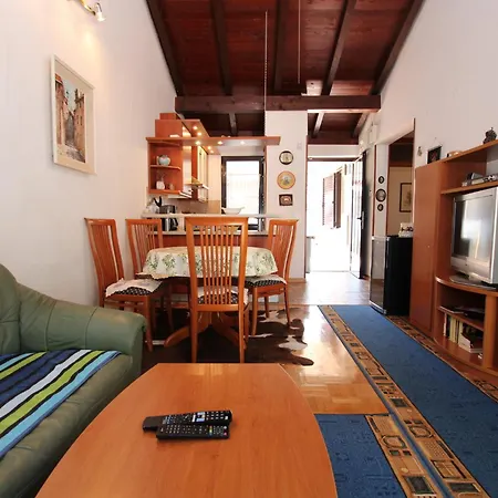 Sofia Adria Apartment *